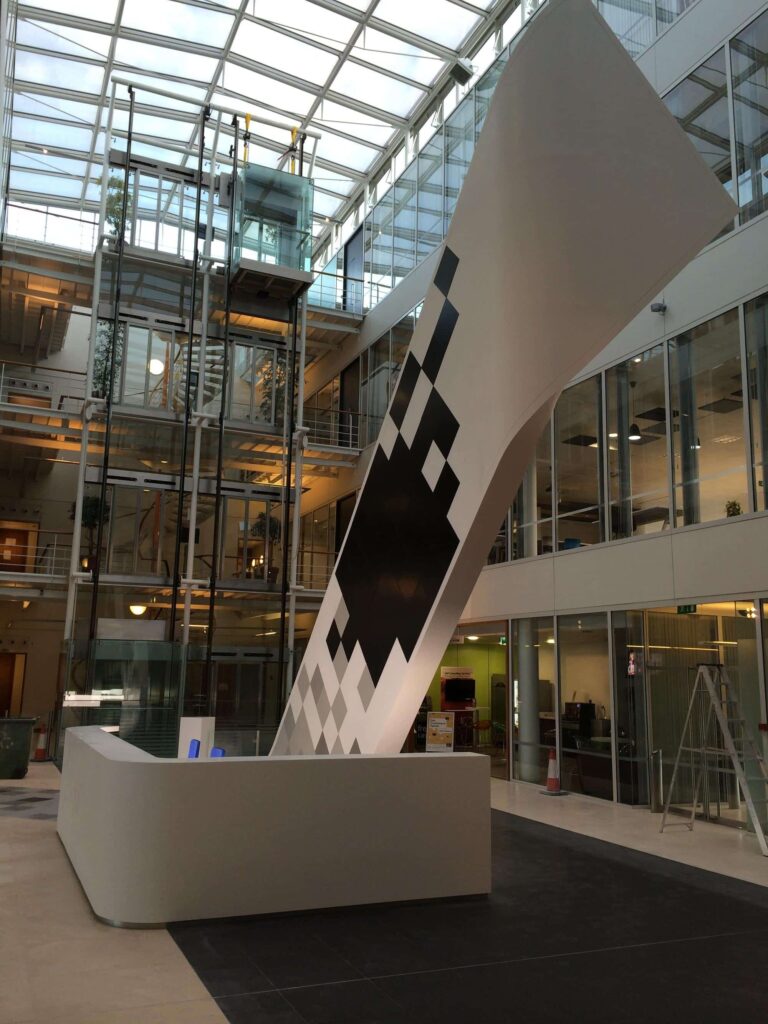 HIMACS Acrylic Solid Surface Curved veined reception desk