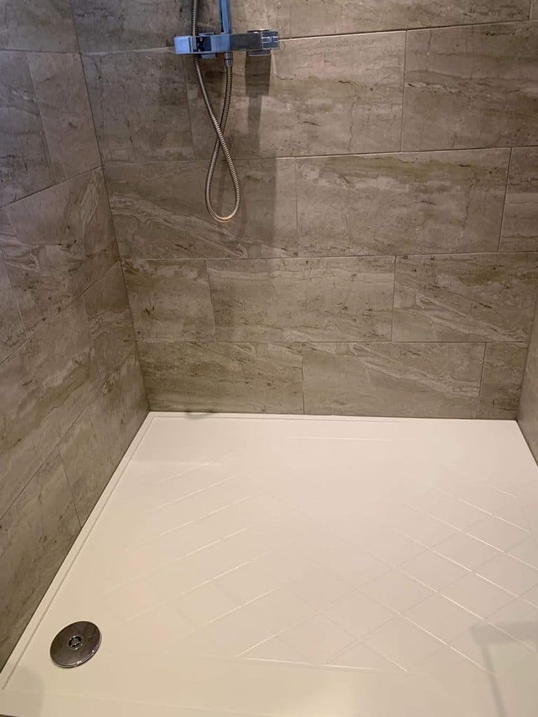 White Solid Surface Shower Tray